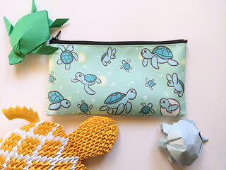 Turtles zip pouch